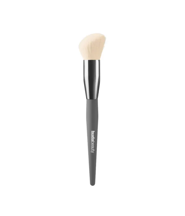 Diffusing Definition Brush Huda Beauty Diffusing Cheek Brush – Bloom Beauty