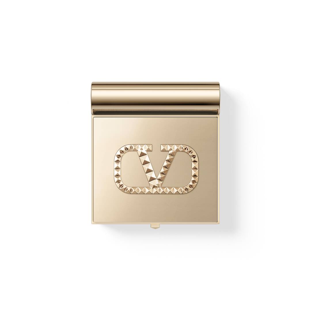 vlt_dmi_brde_multi_packshots_eye2cheek_4_3614274056648_closed