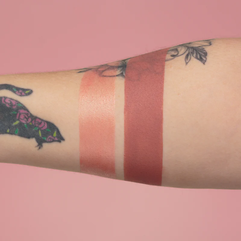 love_me_more_ofra_flexi_and_liquid_lipstick
