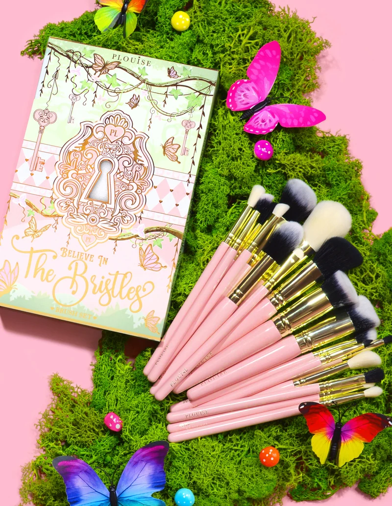 P.Louise-Believe-In-The-Bristles-Brush-Set-3_193e060c-a1b4-40e8-a923-5219c7701972