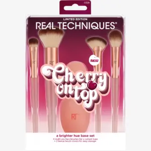 Real Techniques A BRIGHTER HUE BASE SET - Makeup accessory